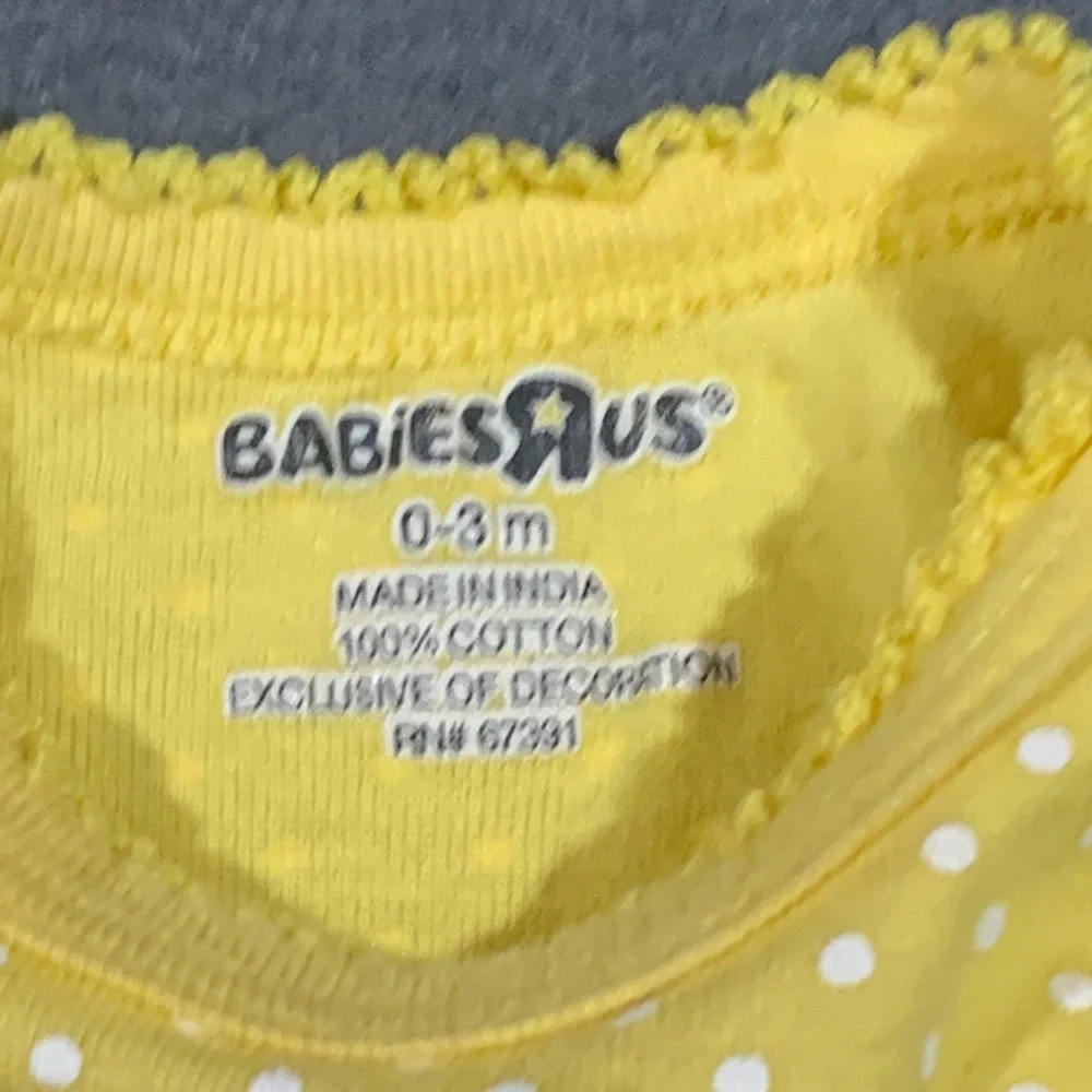 Baby Girl‎ 0-3M Clothes Lot 5pc Carter's Babies R Us Bodysuits Pants Yellow Navy